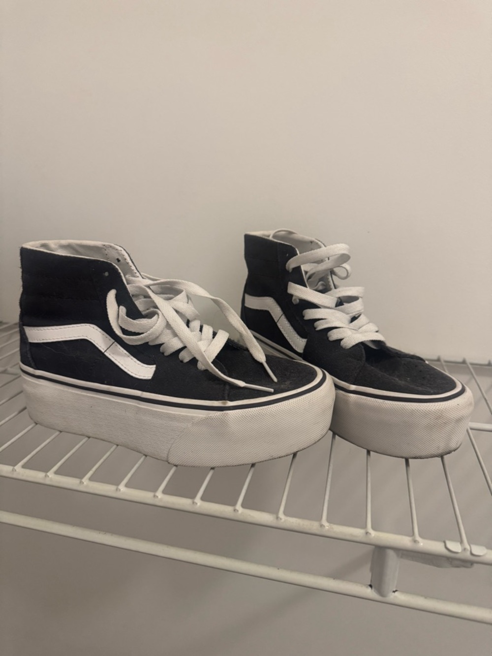 Vans Navy and White Low-Top Lace-Up Sneakers